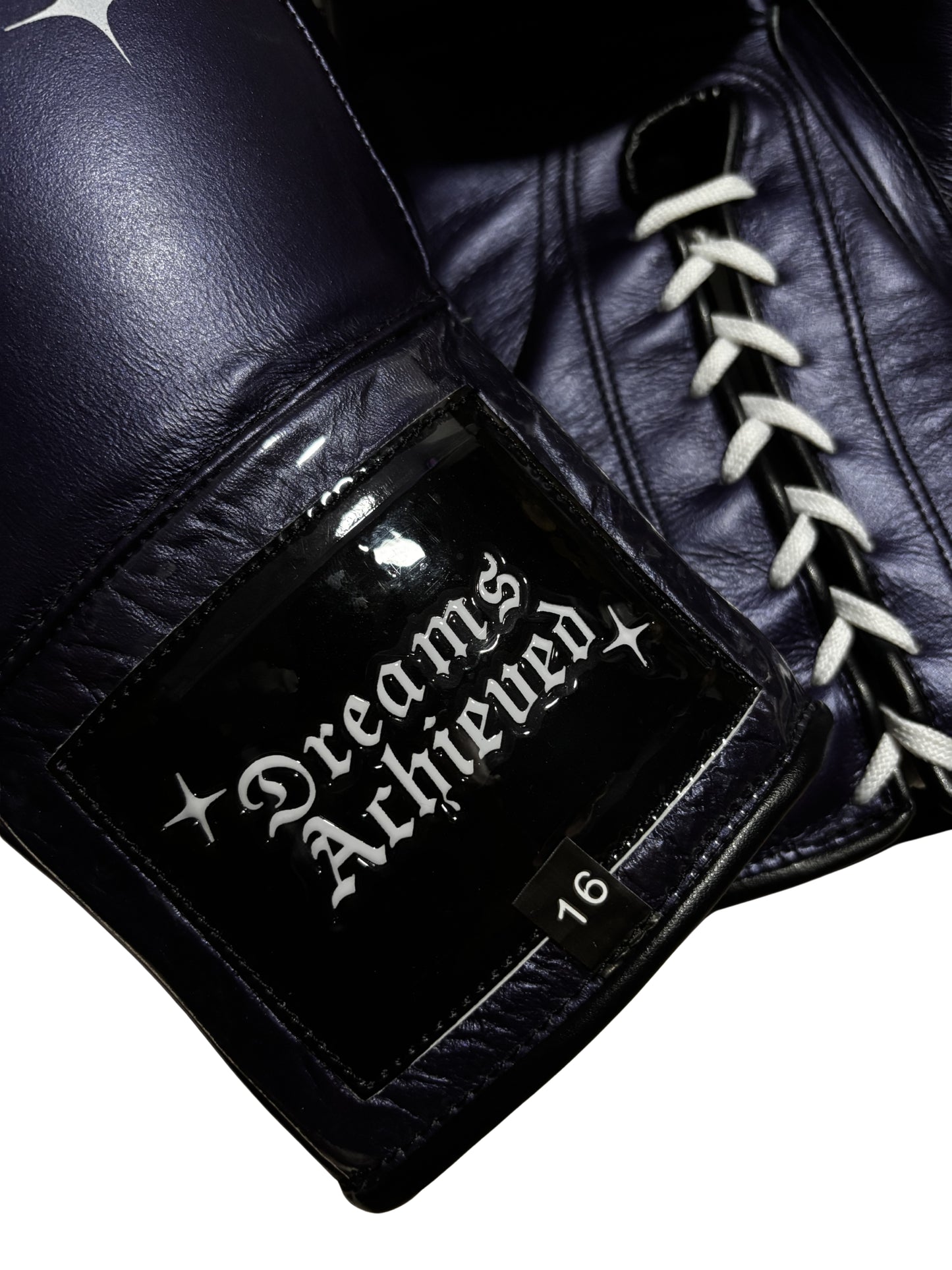 DA Lace-Up Boxing Gloves