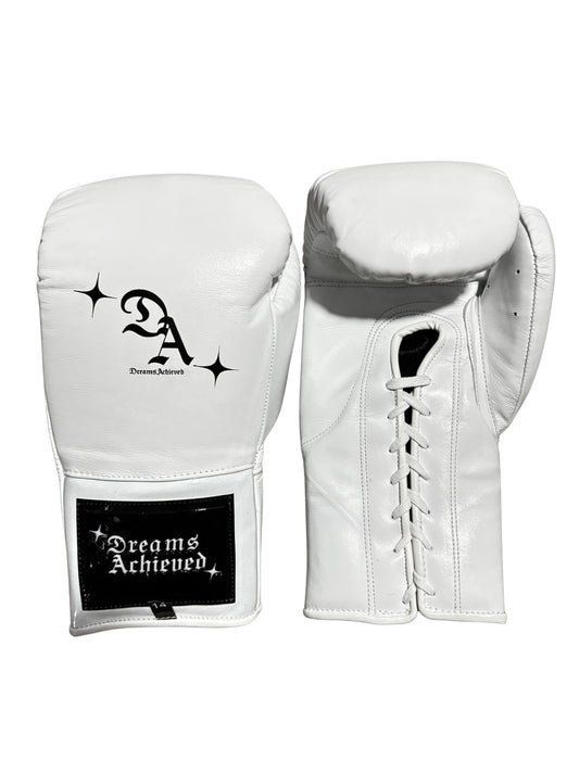 DA Lace-Up Boxing Gloves